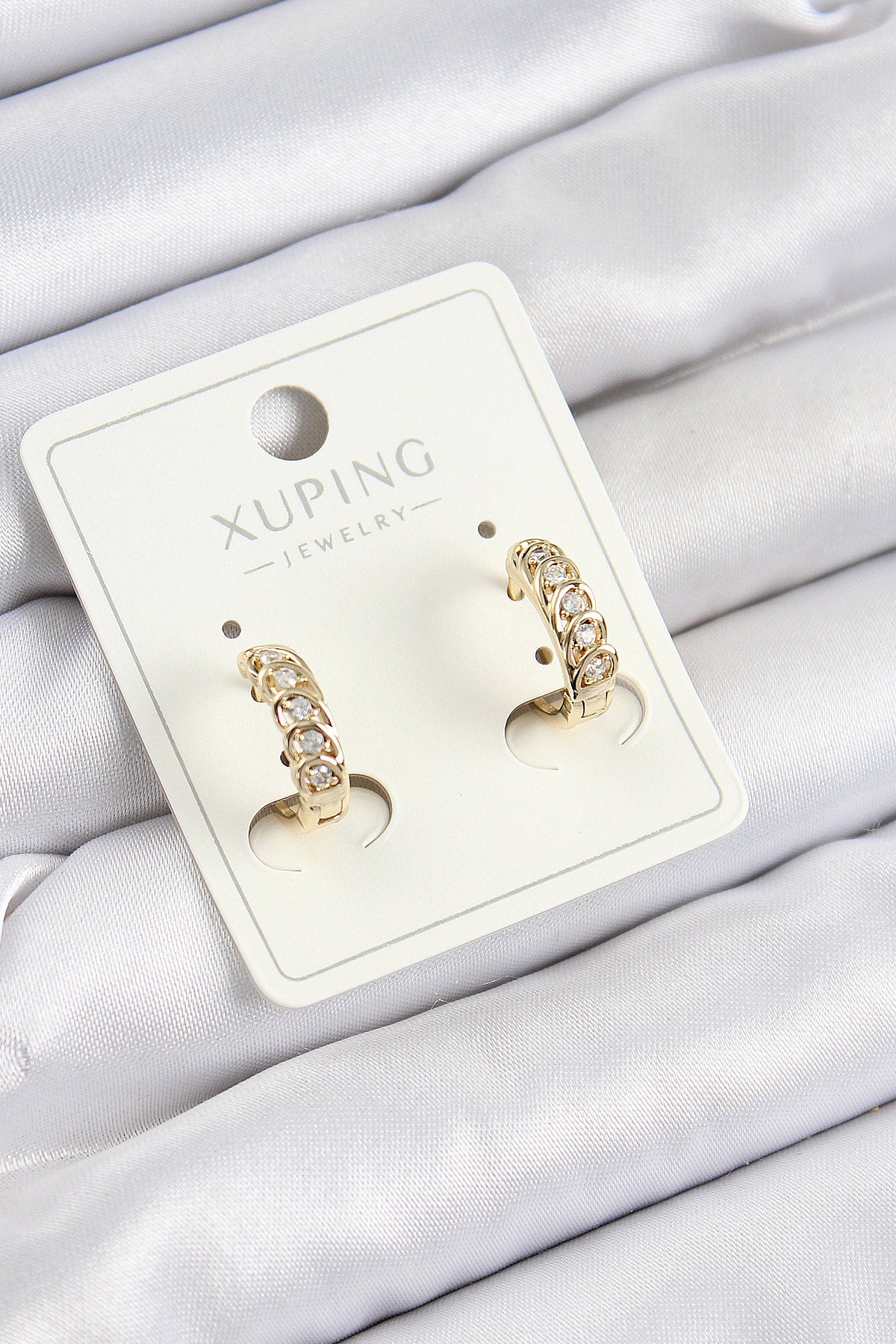 Xuping Zirkon Taşlı Ardışık Model Gold Renk Kadın Küpe